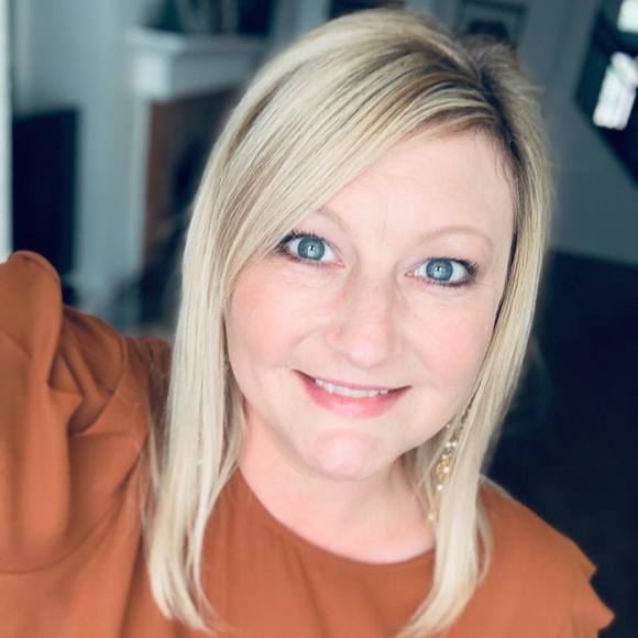 Meet your Posher, Shelly - Picture 1 of 1